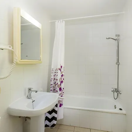 Melis Iii C3 By Interhome